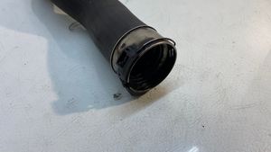 BMW 5 F10 F11 Tube d'admission de tuyau de refroidisseur intermédiaire 521108A