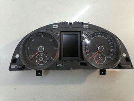 Volkswagen PASSAT B7 Speedometer (instrument cluster) 3AA920970J