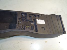 BMW X5 E70 Coperchio/tappo della scatola vassoio della batteria 7127282