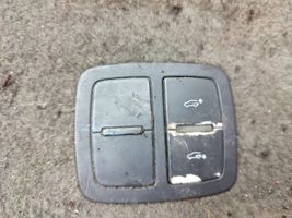 Audi Q7 4L Bouton interrupteur ouverture du coffre 4L0959511