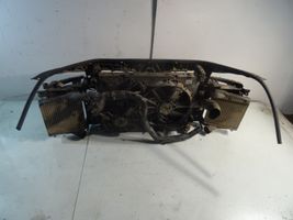 Audi Q7 4L Jäähdyttimen kehyksen suojapaneeli 7L0121203F