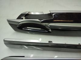 BMW 7 F01 F02 F03 F04 Set di rivestimento del pannello della portiera 9151206