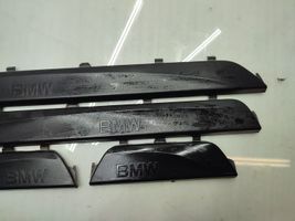 BMW 1 E81 E87 Slenksčių apdailų komplektas (vidinis) 7117633