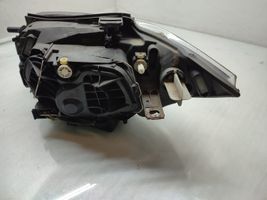 BMW 1 E81 E87 Lampa przednia 7249652