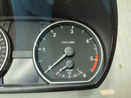 BMW 1 E81 E87 Speedometer (instrument cluster) 9242333