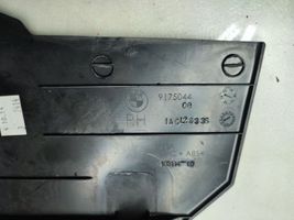 BMW X3 F25 Foot area side trim 9175044