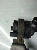 BMW X3 F25 Pompe à eau de liquide de refroidissement 7643949