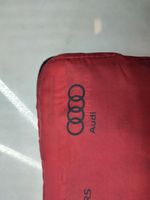 Audi A3 S3 8V Trousse de premiers secours 8F0860282D