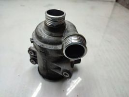 BMW 3 F30 F35 F31 Pompa wody 8625097