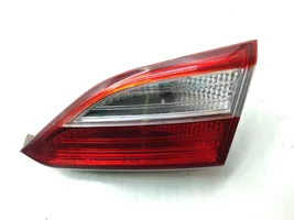 Hyundai i30 Lampy tylnej klapy bagażnika 92404A62