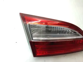 Hyundai i30 Lampy tylnej klapy bagażnika 92403A62