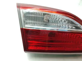 Hyundai i30 Задний фонарь в крышке 92403A62