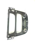 Renault Megane III Radio/GPS head unit trim 682600003R