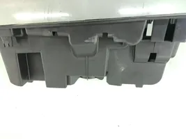 Renault Megane III Rivestimento vano della ruota di scorta 995048781R