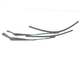 Opel Astra K Front wiper blade arm 39193932