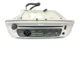 Renault Megane III Radio/CD/DVD/GPS-pääyksikkö 281153266R