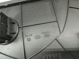 Hyundai i30 Rivestimento estremità laterale del cruscotto K0HGD55201