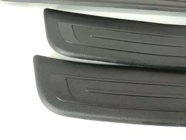 Hyundai i30 Garniture de protection de seuil intérieur 85888A6000RY