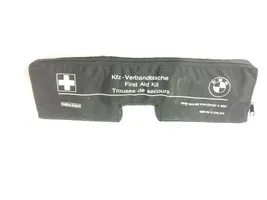 BMW 5 F10 F11 First aid kit 8270015