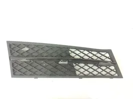 BMW 5 F10 F11 Grille inférieure de pare-chocs avant 7200700