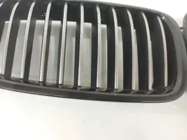 BMW 5 F10 F11 Front bumper upper radiator grill 7200728