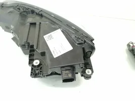 Audi A5 Lampa przednia 8W6941012