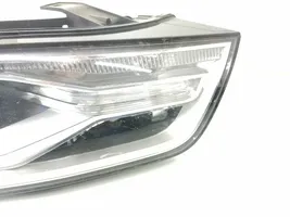 Audi Q3 8U Lampa przednia 8U0941006C