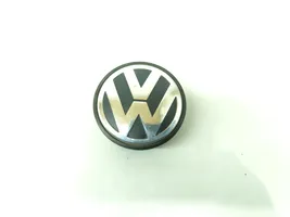 Volkswagen Touareg II Gamyklinis rato centrinės skylės dangtelis (-iai) 7L6601149B