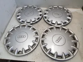 Audi A4 S4 B6 8E 8H R 15 riteņa dekoratīvais disks (-i) 8D0601147