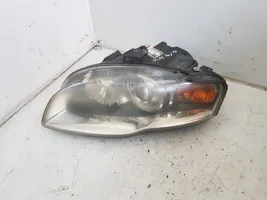 Audi A4 S4 B7 8E 8H Lampa przednia 8E0941003AM