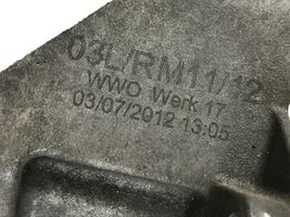 Audi A4 S4 B8 8K Staffa di montaggio del compressore dell’A/C 03L903143R