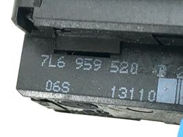 Volkswagen Touareg II Interrupteur d'ouverture de coffre 7L6959520B