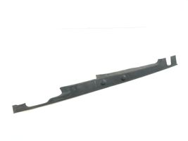 Audi A4 S4 B9 Rivestimento dell’estremità del parafango 8W0820582