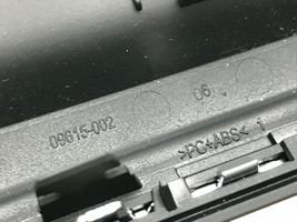 Audi A4 S4 B9 Ramka deski rozdzielczej 09615002