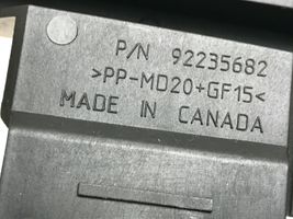 Chevrolet Camaro Kattokonsolin valaisinyksikön koristelista 92235682