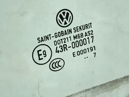 Volkswagen Scirocco Pagrindinis priekinių durų stiklas (dvidurio) 1K8845201B