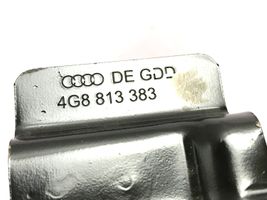 Audi A7 S7 4G Kiinnityskoukku/-silmukka 4G8813383