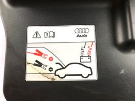 Audi A4 S4 B8 8K Cassetta degli attrezzi 8T0012109A