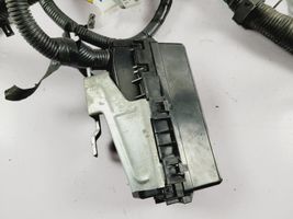 Nissan Pathfinder R52 Cableado de instalación del motor 8282112670