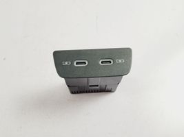 Volkswagen T-Roc USB jungtis 2G6035954