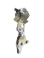 Skoda Octavia Mk3 (5E) Support de compresseur de clim 04L903143