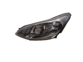 KIA Sportage Lampa przednia 92101F1510