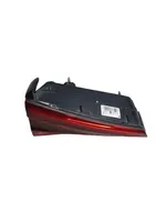 Audi A4 S4 B9 Lampy tylnej klapy bagażnika 8W5945093A