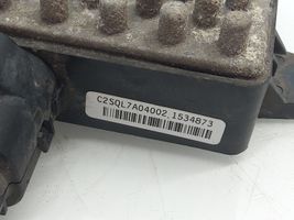 Hyundai Sonata Unidad de control del ventilador 253853K215