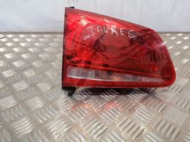 Volkswagen Touareg II Tailgate rear/tail lights 7P6945093B