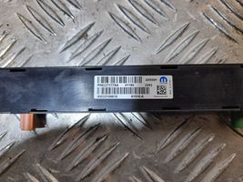 Chrysler Pacifica Antenas vadības bloks P68227177AA