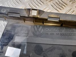 Volkswagen Touareg II Rivestimento del vetro della portiera 7P6839901