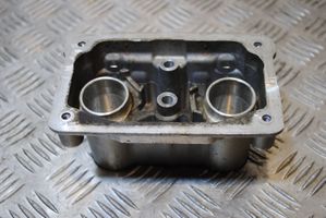 BMW 5 GT F07 Kita variklio galvutės detalė 760510403