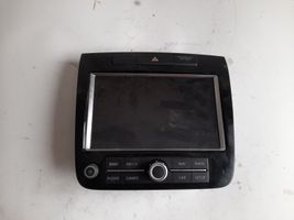 Volkswagen Touareg II Panel / Radioodtwarzacz CD/DVD/GPS 7P6919603C