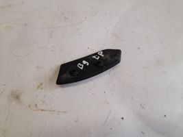 Audi A4 S4 B9 Supporto di montaggio del parafango 8W0821654